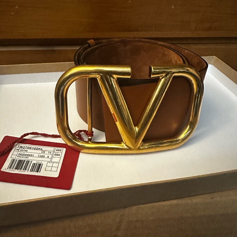Valentino big belt